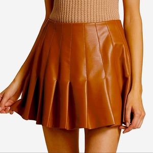 TRENDY BROWN TENNIS SKIRT